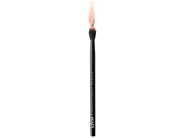 Nyx Pro Crease Brush Prob17 1Ud
