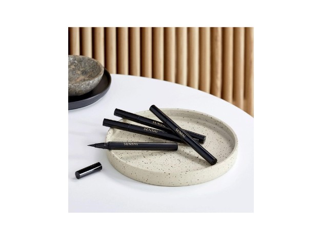 Designing Liquid Eyeliner 01-Black 0,6 Ml