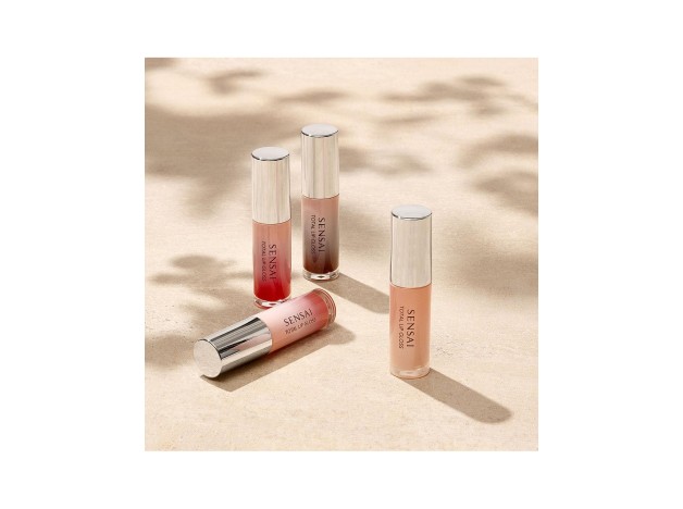Total Lip Gloss 01-Akatsuki Black 4,5 Ml