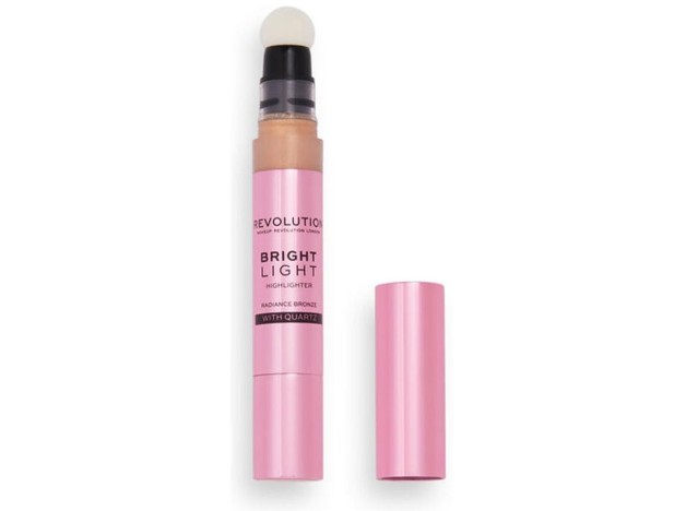 Make Up Revolution Bright Light Highlighter...