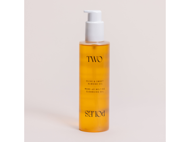 Two Poles Make-Up Melting Cleansing Oil 190 ml