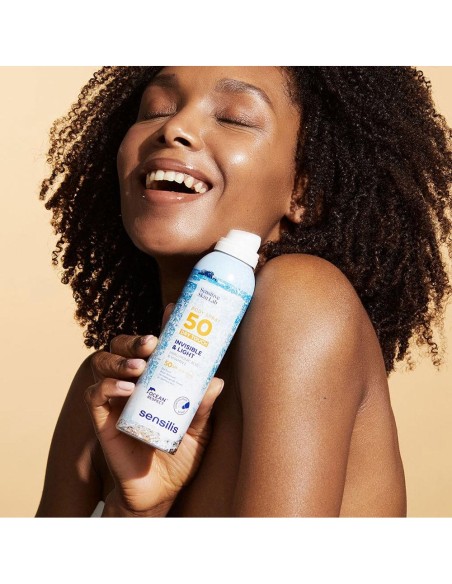 Invisible %26 Light Spray Corporal Spf50+ 200 Ml