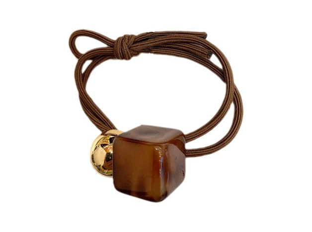 Goma Con Adorno Figura Cubo Y Bola 1 U