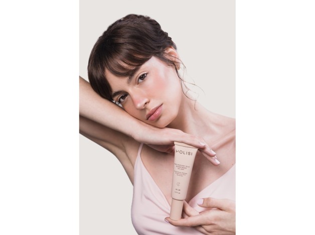 Holisi The Radiant Silk Sunscreen SPF50+ 50 ml