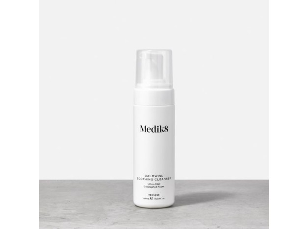 Medik8 Calmwise Soothing Cleanser 150 ml