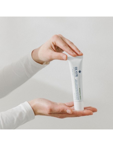 Rilastil Acnestil Attiva Crema Antiimperfecciones, 40 Ml