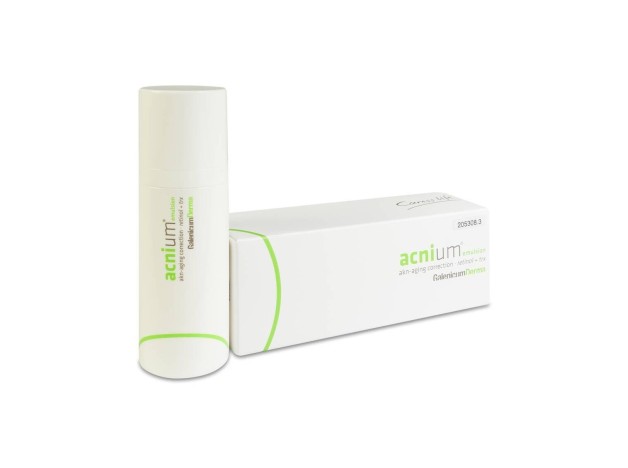 Acnium Emulsión Akn-Aging Correction + Retinol...