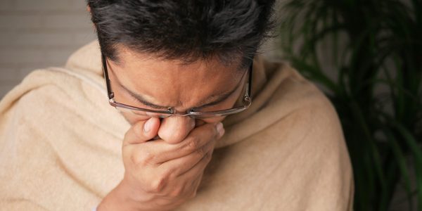 Jarabe para la tos: cuál tomar si es seca o con mocos